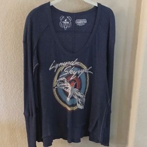 LIMITED EDITION LYNRYD SKYNYRD TOP